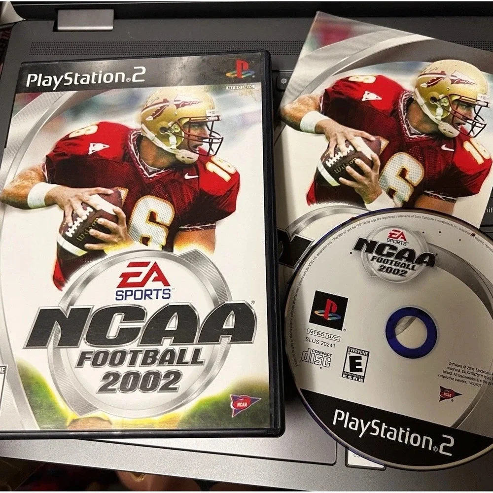 027-009 EA SPORTS NCAA FOOTBALL 2002 (Sony PlayStation 2, PS2 CIB GAME Complete‎